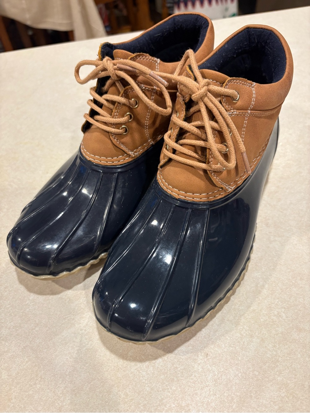 Tommy Hilfiger Lace-Up duck boots women’s size 8 navy blue